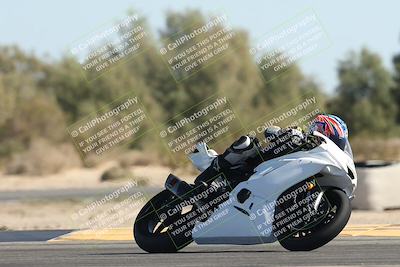 media/Oct-30-2025-Racers Edge (Thu) [[dabbdaf680]]/2-A Group/Session 5 (Turn 7)/